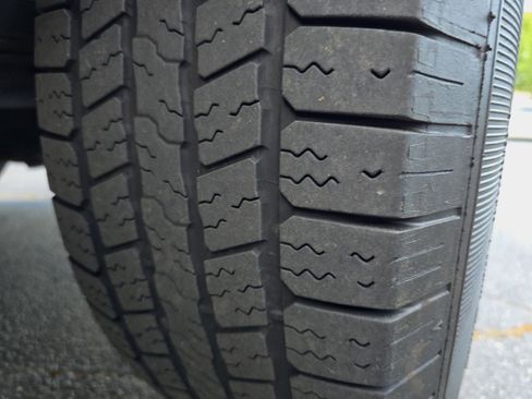 Used 2016 Toyota Tacoma TRD Sport w/ Towing Package image 54