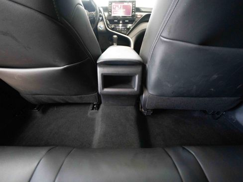 Used 2021 Toyota Camry SE image 22