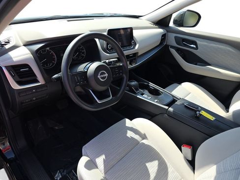 Used 2023 Nissan Rogue SV FWD image 16