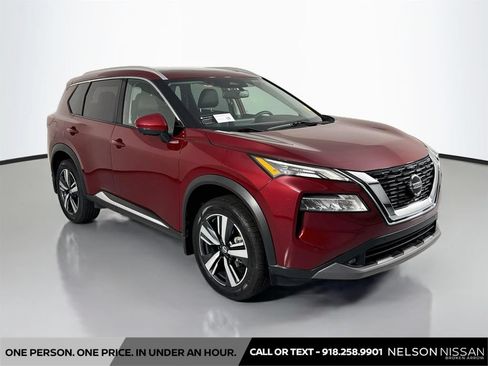 Certified 2021 Nissan Rogue SL w/ Premium Package AWD/4WD image 3