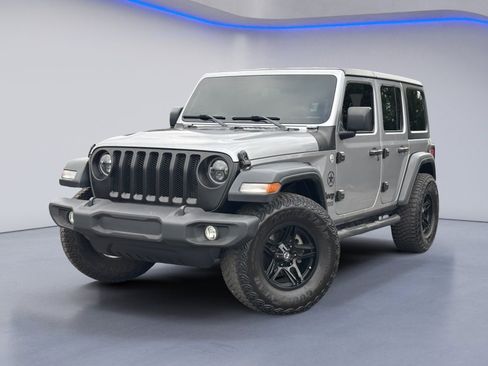 Used 2018 Jeep Wrangler Unlimited Sport image 2