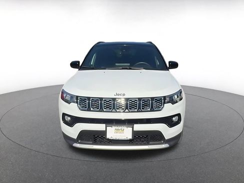 Used 2025 Jeep Compass Limited AWD/4WD image 4