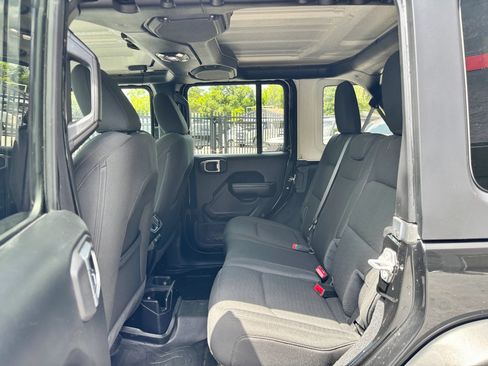 Used 2020 Jeep Wrangler Unlimited Sport AWD/4WD image 22