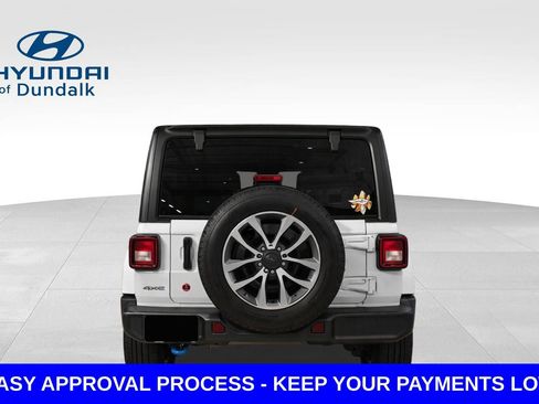 Used 2024 Jeep Wrangler Unlimited image 5