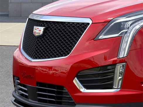 New 2026 Cadillac XT5 Sportv w/ LPO, Floor Liner Package image 13
