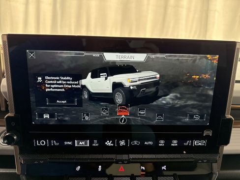 New 2025 GMC Hummer EV 3X image 29