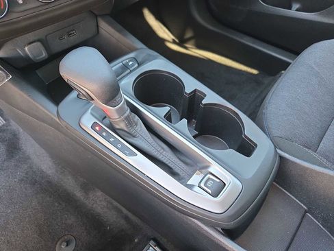 Used 2024 Chevrolet Trax LS w/ LS Convenience Package image 13