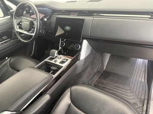Used 2023 Land Rover Range Rover SE AWD/4WD image 11