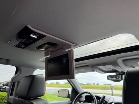 Used 2020 Chevrolet Tahoe LT AWD/4WD image 16