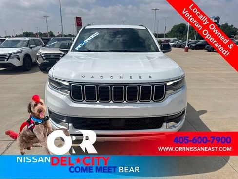 Used 2024 Jeep Wagoneer Series II w/ Flexible Seating Group AWD/4WD image 9