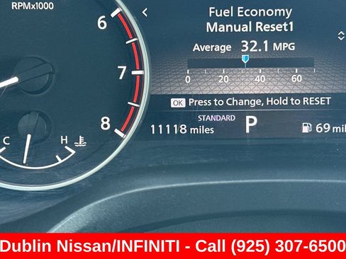 Used 2025 Nissan Rogue S FWD image 42