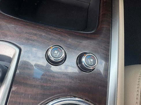 Used 2014 Nissan Pathfinder Platinum w/ Platinum Premium Package image 29