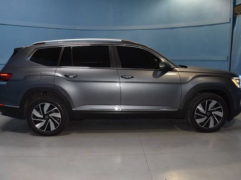 Used 2024 Volkswagen Atlas SEL AWD/4WD image 23