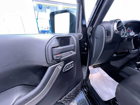 Used 2016 Jeep Wrangler Unlimited Sport w/ Quick Order Package 24S AWD/4WD image 12