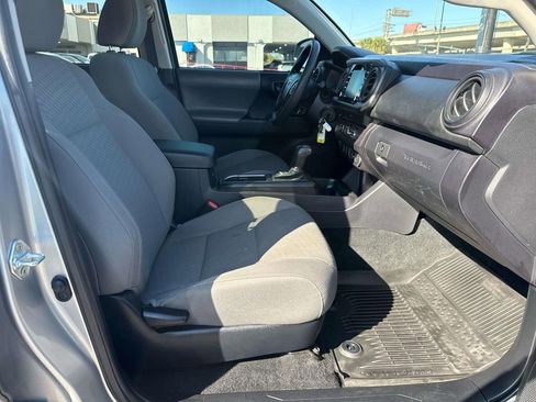 Used 2022 Toyota Tacoma 2WD Double Cab image 19
