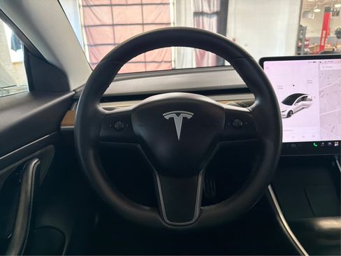 Used 2020 Tesla Model 3 Standard Range Plus RWD image 20
