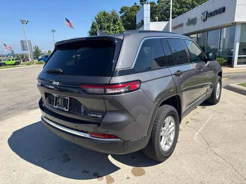 Used 2025 Jeep Grand Cherokee Laredo AWD/4WD image 6