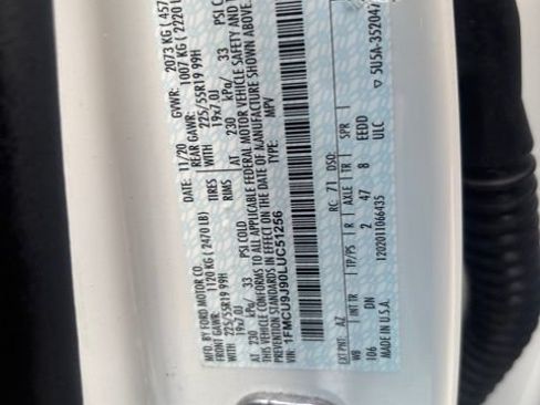 Used 2020 Ford Escape Titanium AWD/4WD image 46