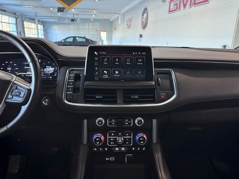 Certified 2022 GMC Yukon XL SLT w/ SLT Premium Package image 21