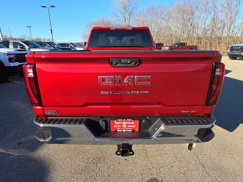 New 2026 GMC Sierra 3500 SLT image 7