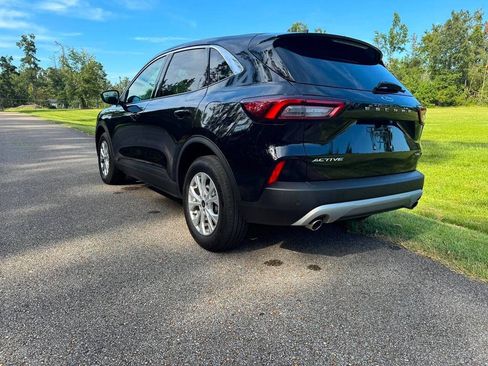 Used 2023 Ford Escape Active w/ Tech Pack #1 AWD/4WD image 7