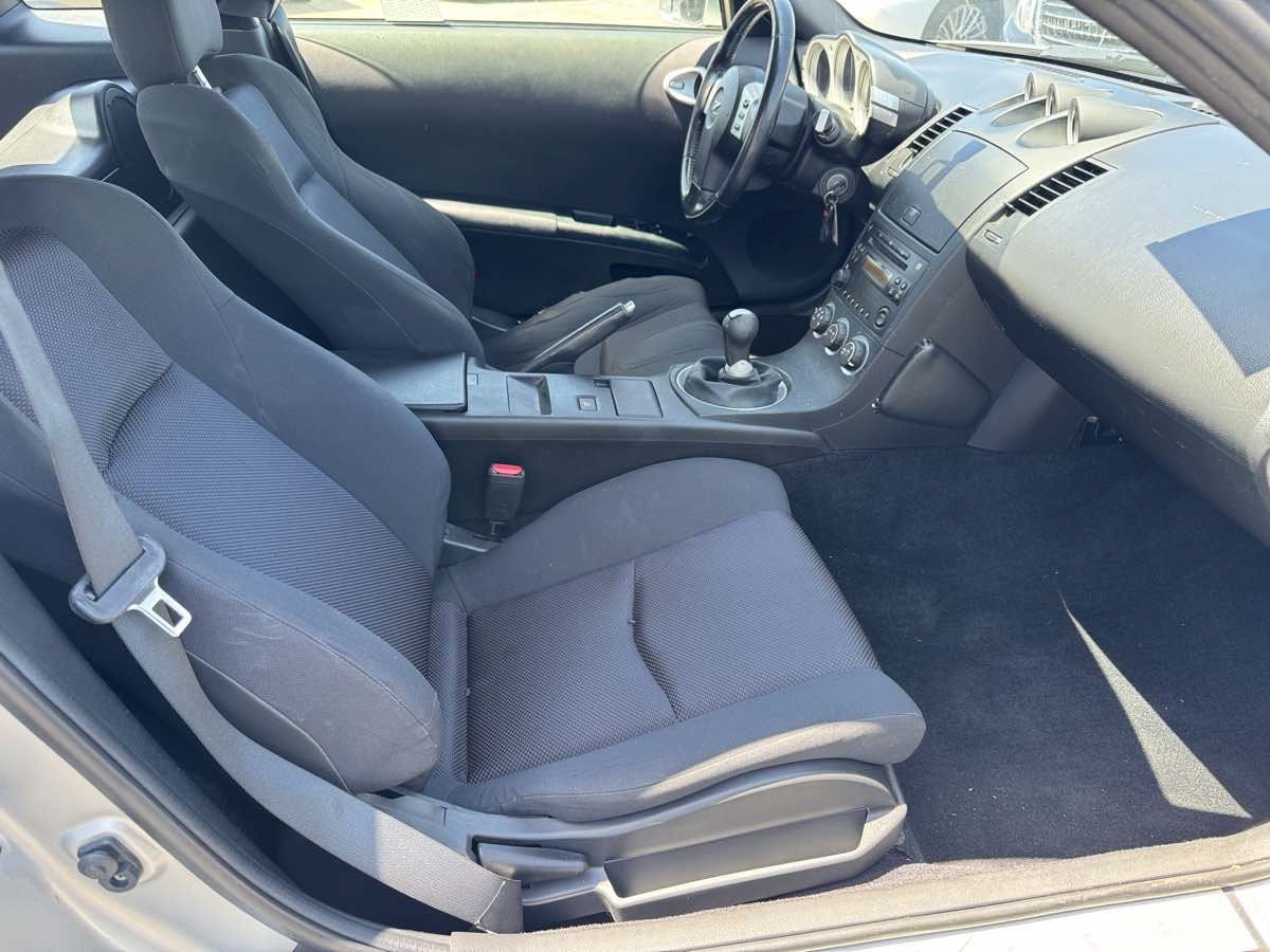 Used 2004 Nissan 350Z Track w/ Cargo Convenience Pkg RWD image 13