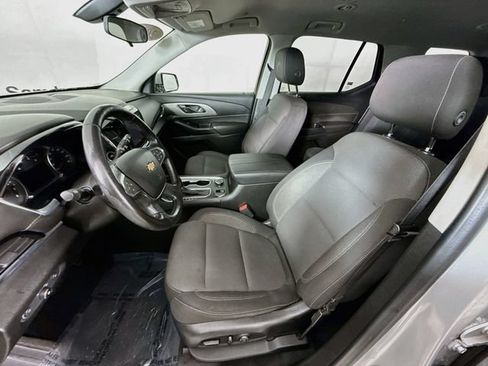 Used 2019 Chevrolet Traverse LT FWD image 21