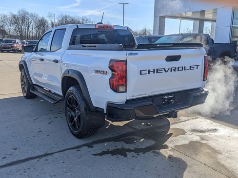 Used 2024 Chevrolet Colorado Trail Boss w/ LPO, Flex Utility Package image 8