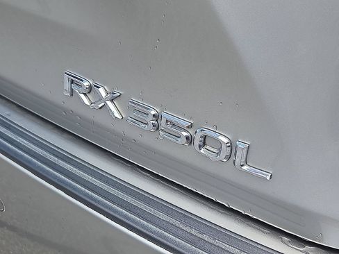 Used 2019 Lexus RX 350L FWD image 8