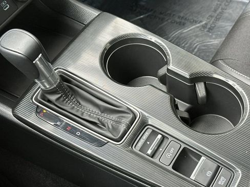 Certified 2025 Honda Civic Sport image 24