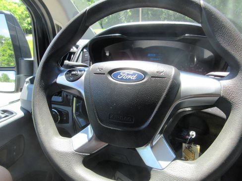 Used 2016 Ford Transit 250 148 Medium Roof RWD image 40