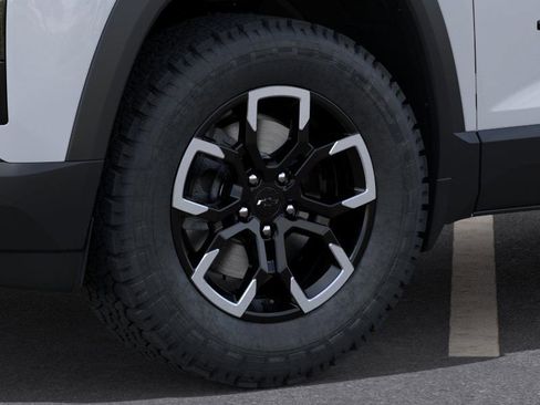 New 2026 Chevrolet Equinox ACTIV w/ Convenience Package III image 33