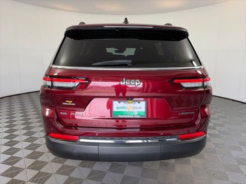 Used 2022 Jeep Grand Cherokee L Limited AWD/4WD image 10