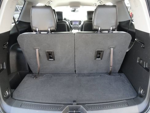 Used 2019 GMC Acadia SLT FWD image 17