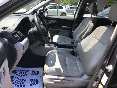 Used 2021 Honda Pilot Touring image 23