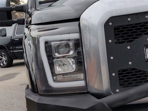 Used 2015 Ford F350 Platinum w/ FX4 Off-Road Package image 9