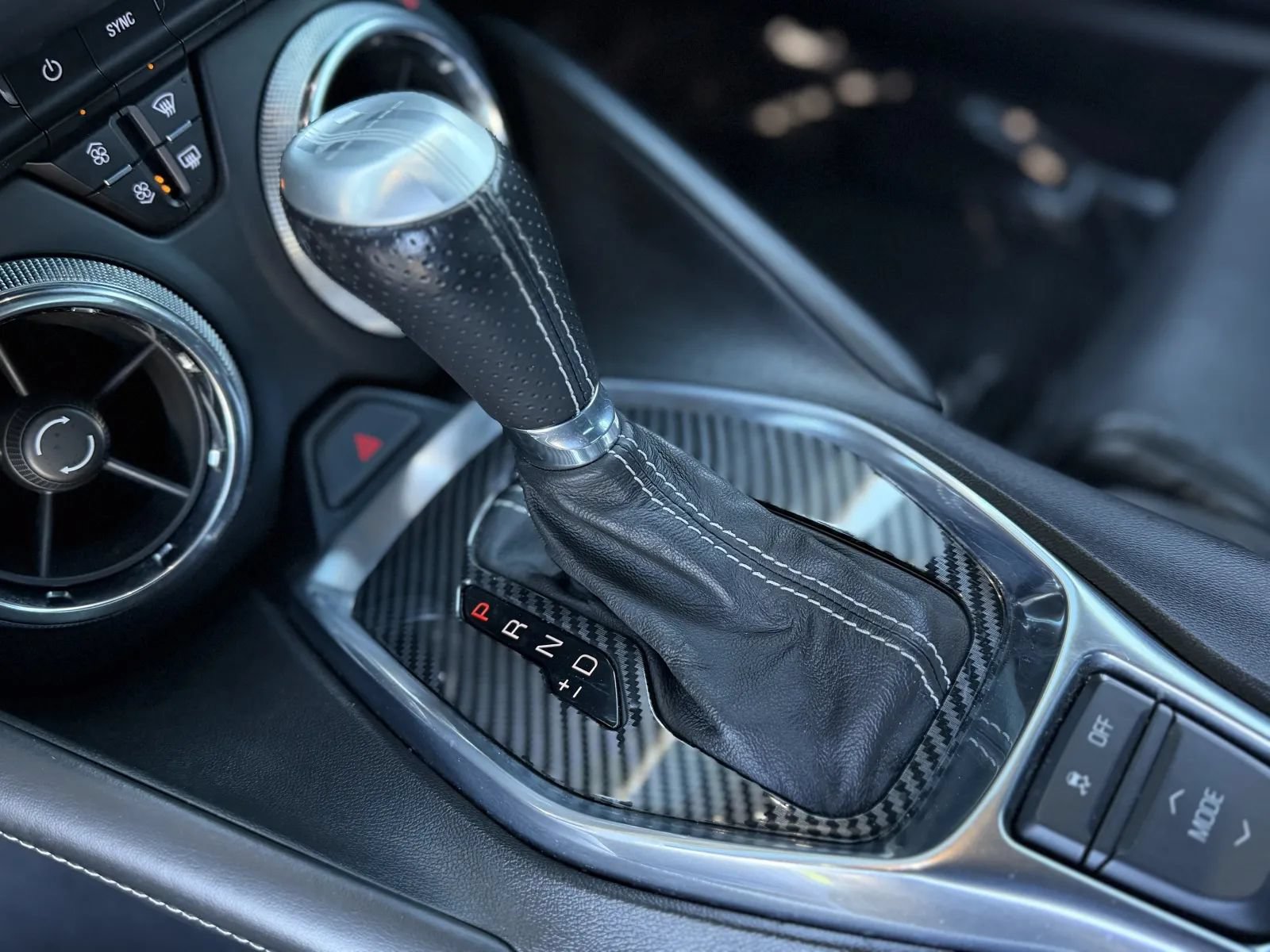 Used 2017 Chevrolet Camaro SS RWD image 18