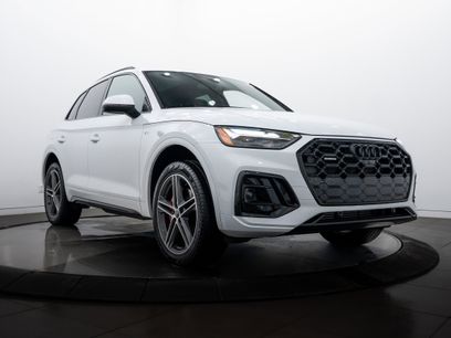 Certified 2024 Audi Q5 e Premium Plus