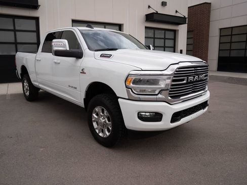 Used 2024 RAM 2500 Laramie AWD/4WD image 4