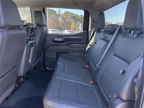 Used 2025 GMC Sierra 1500 SLT image 20