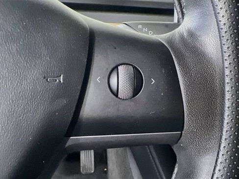 Used 2021 Tesla Model 3 Standard Range Plus RWD image 18