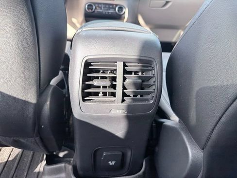 Used 2020 Ford Escape Titanium FWD image 12