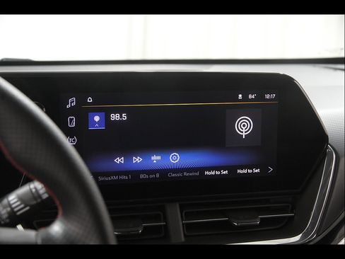 Certified 2024 Chevrolet Trax RS FWD image 11