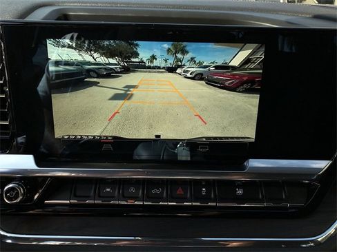 Used 2023 GMC Sierra 1500 SLT w/ SLT Premium Package image 25