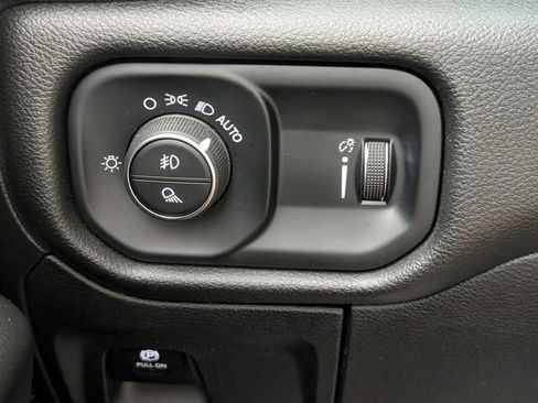 Certified 2025 RAM 1500 Tradesman w/ Night Edition AWD/4WD image 13