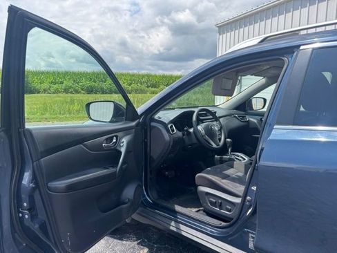 Used 2016 Nissan Rogue SV AWD/4WD image 9