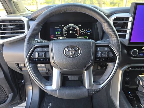 Used 2023 Toyota Tundra Platinum image 28