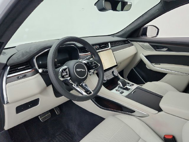 Certified 2026 Jaguar F-PACE SVR AWD/4WD image 24