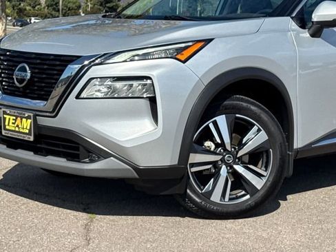 Used 2021 Nissan Rogue SL image 4