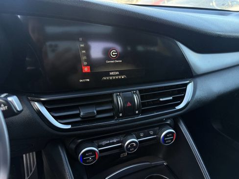 Used 2019 Alfa Romeo Giulia w/ Quick Order Package 22K Sport RWD image 14